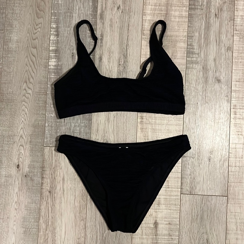 Leith Bikini - Picture 5 of 12